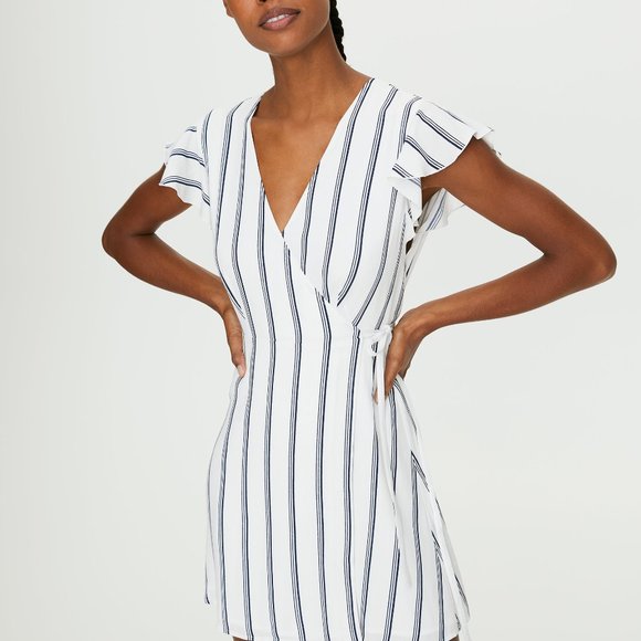 BNWT SUNDAY BEST WRAP DRESS SZ XS - Picture 3 of 8